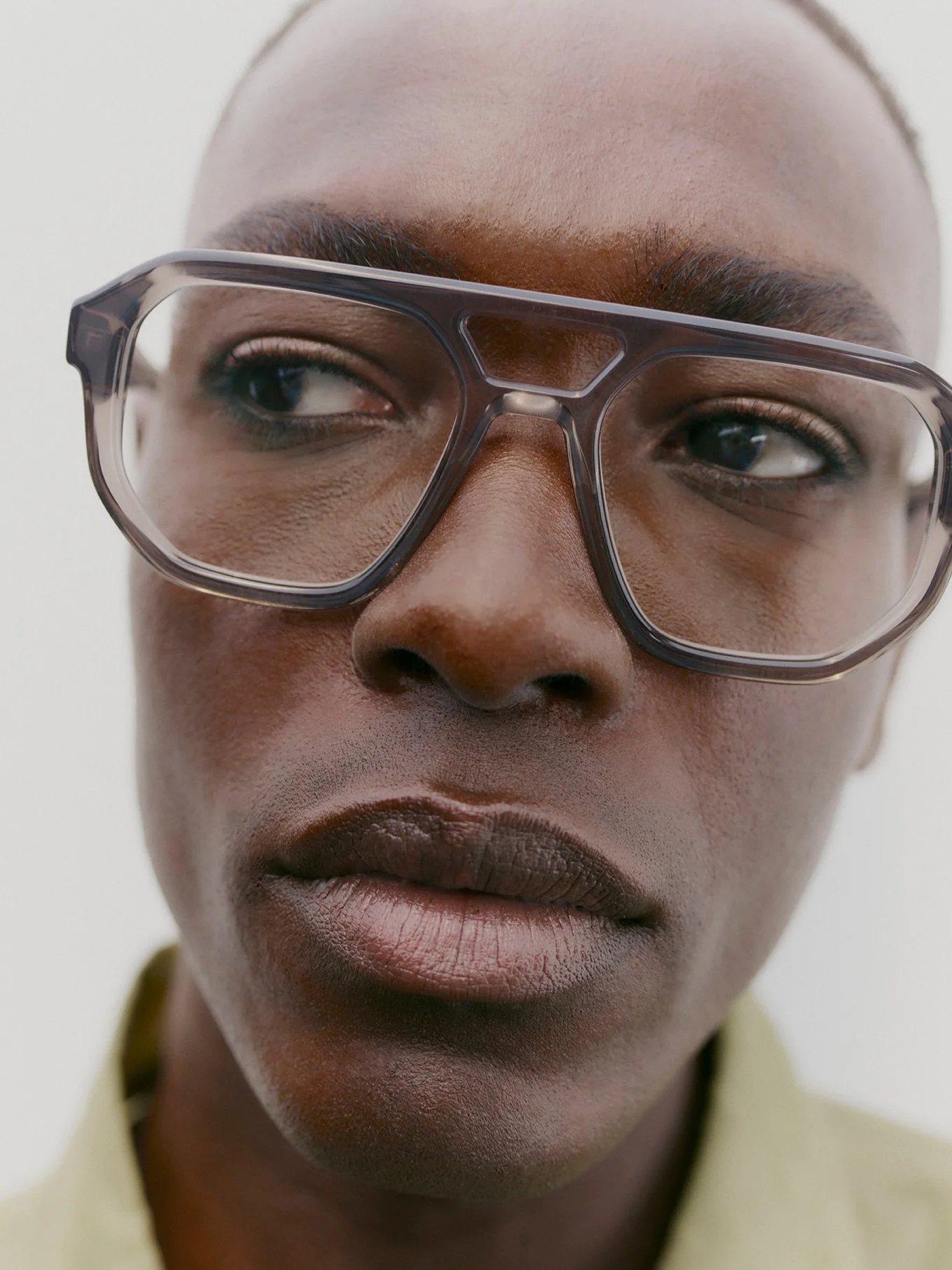 40-MYKITA-Campaign-2024-ACETATE-AMARE-RGB-72.jpg