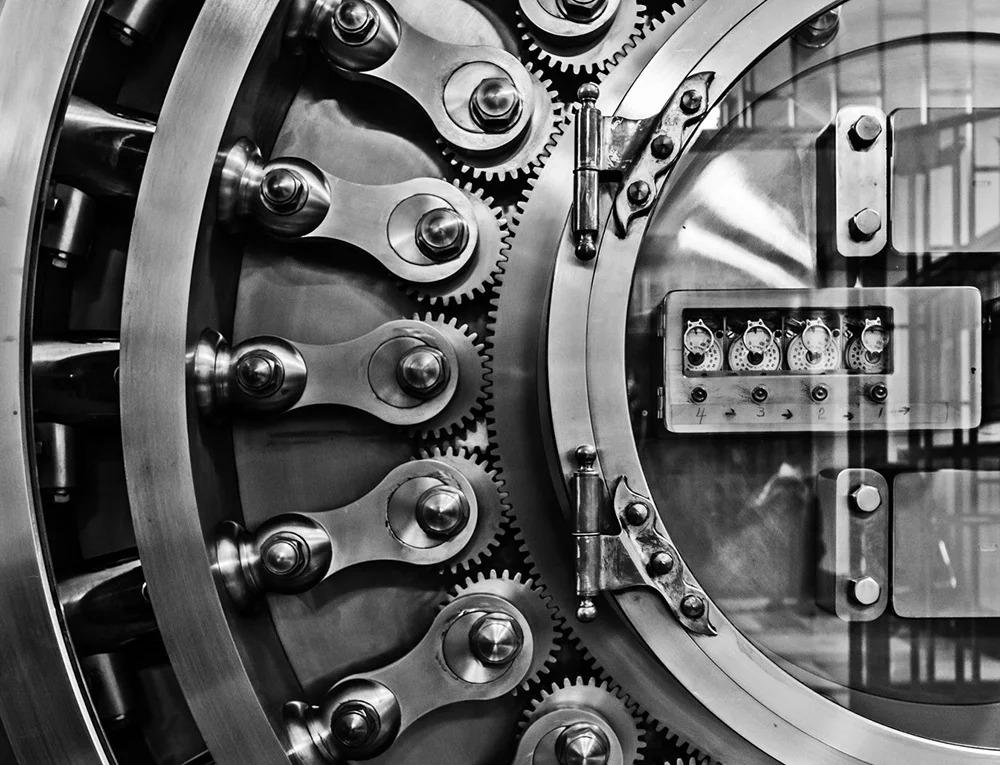 Bank-Vault-Door-Time-Lock-Mechanism.jpg