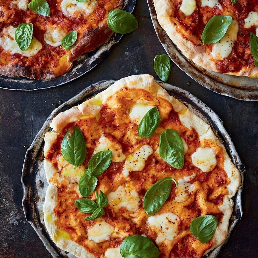 classic-margherita-pizza-from-lisa-clark-every-day.jpg