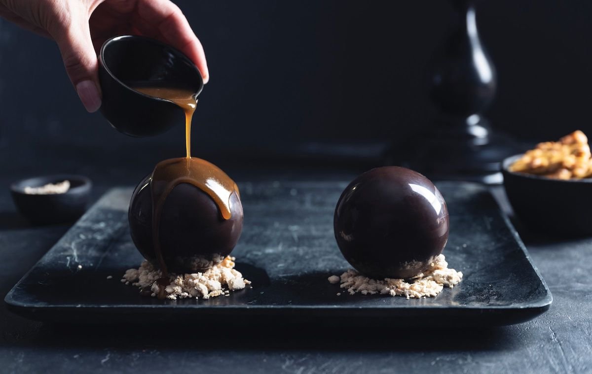 Melting Chocolate ‘n’ Peanut Ball