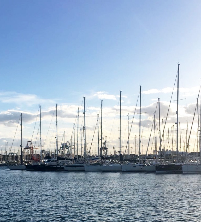 Puerto de València, where the sailboats of Traslatio 21 will dock.