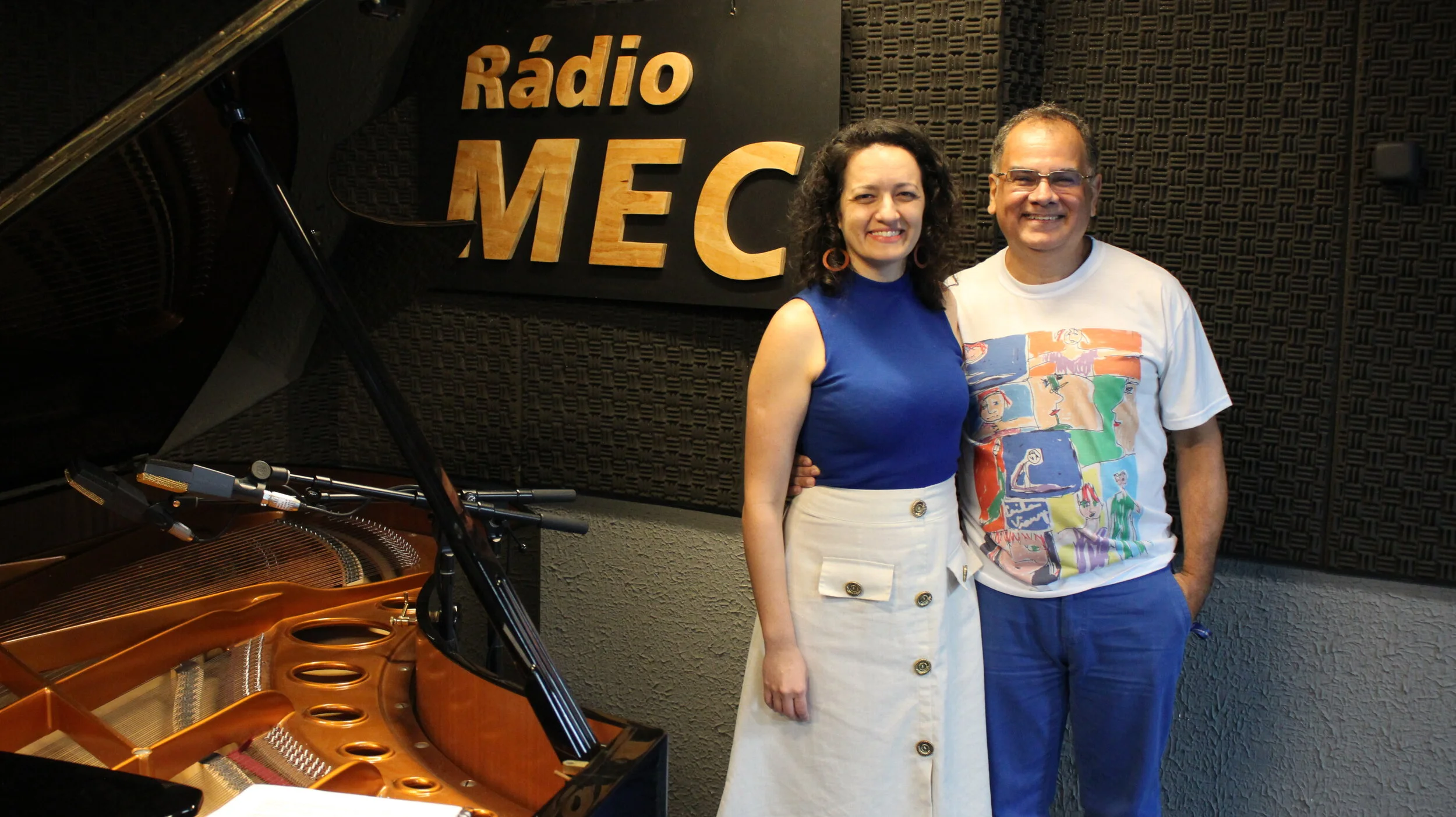 Entrevista ao vivo na Rádio MEC