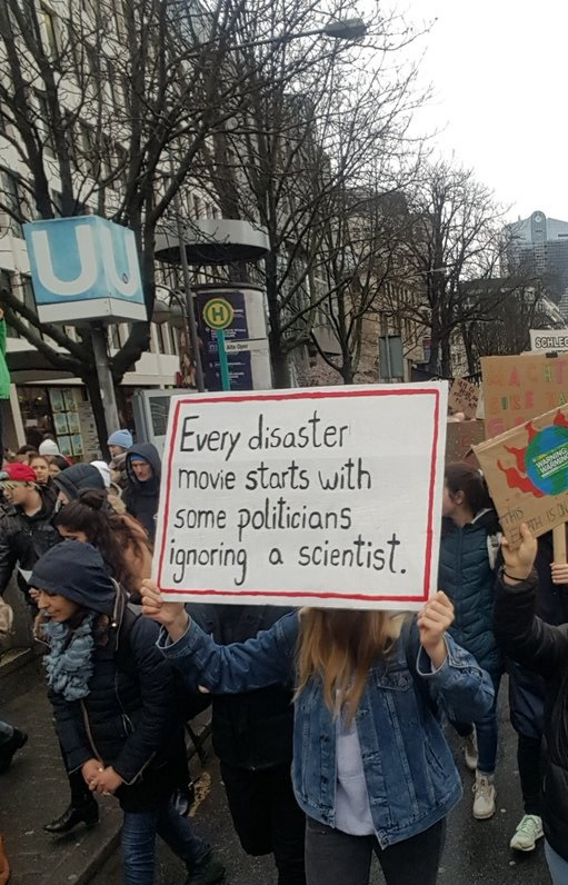 Fridaysforfuture+sign.jpg