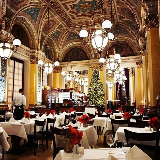 The Old Opera Restaurant in #frankfurt #restaurant #alteoper