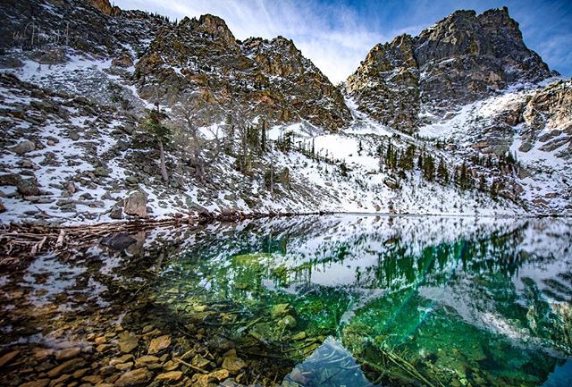 &ldquo;To live is the rarest thing in the world. Most people exist, that is all&rdquo; &ndash; Oscar Wilde
.
.
Emerald lake on Tuesday with @elizaruv and @tomortegadotnet
We not only had an incredible sunrise- the winds were completely absent and we 