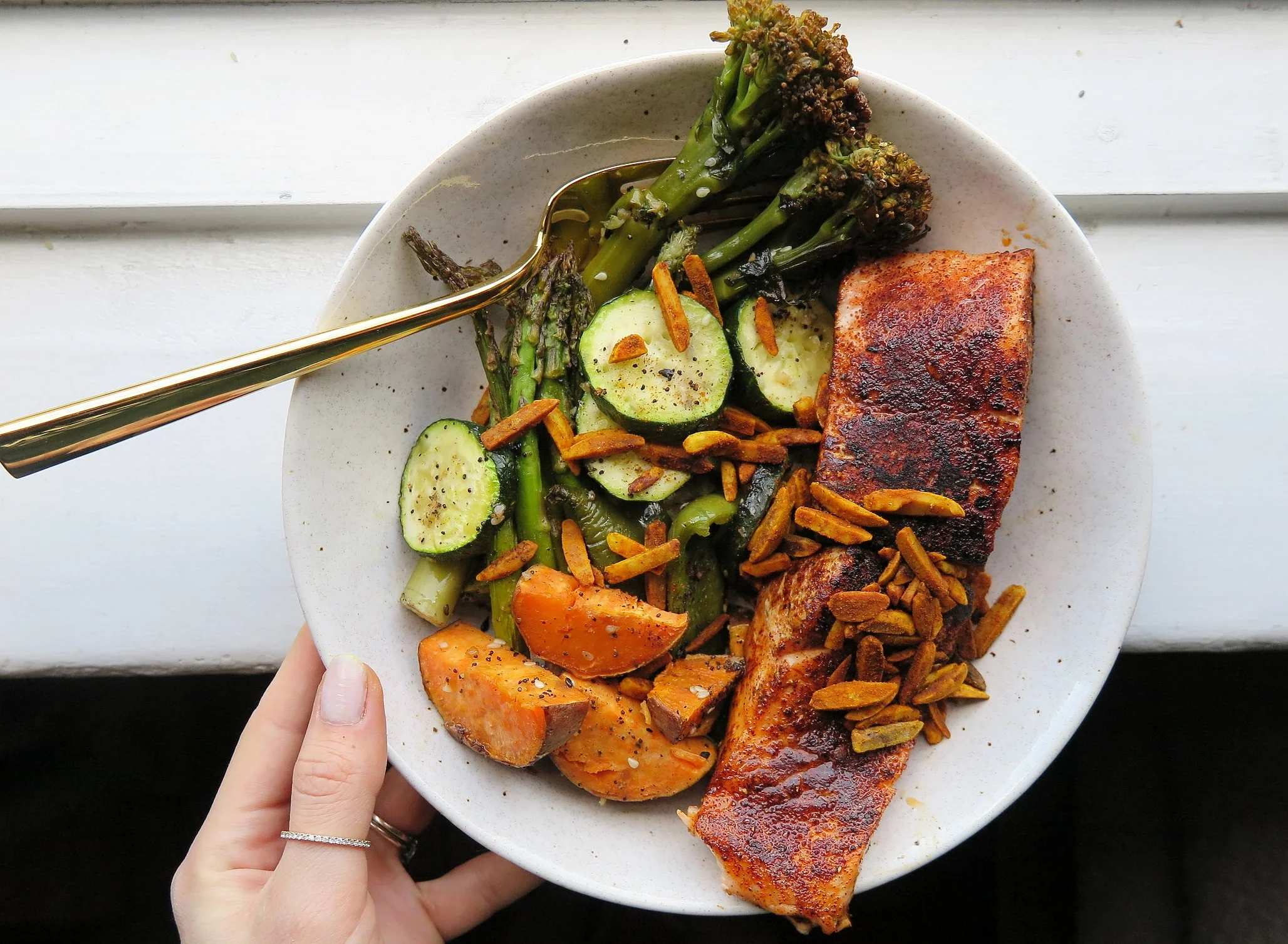 Turmeric Toasted Almonds