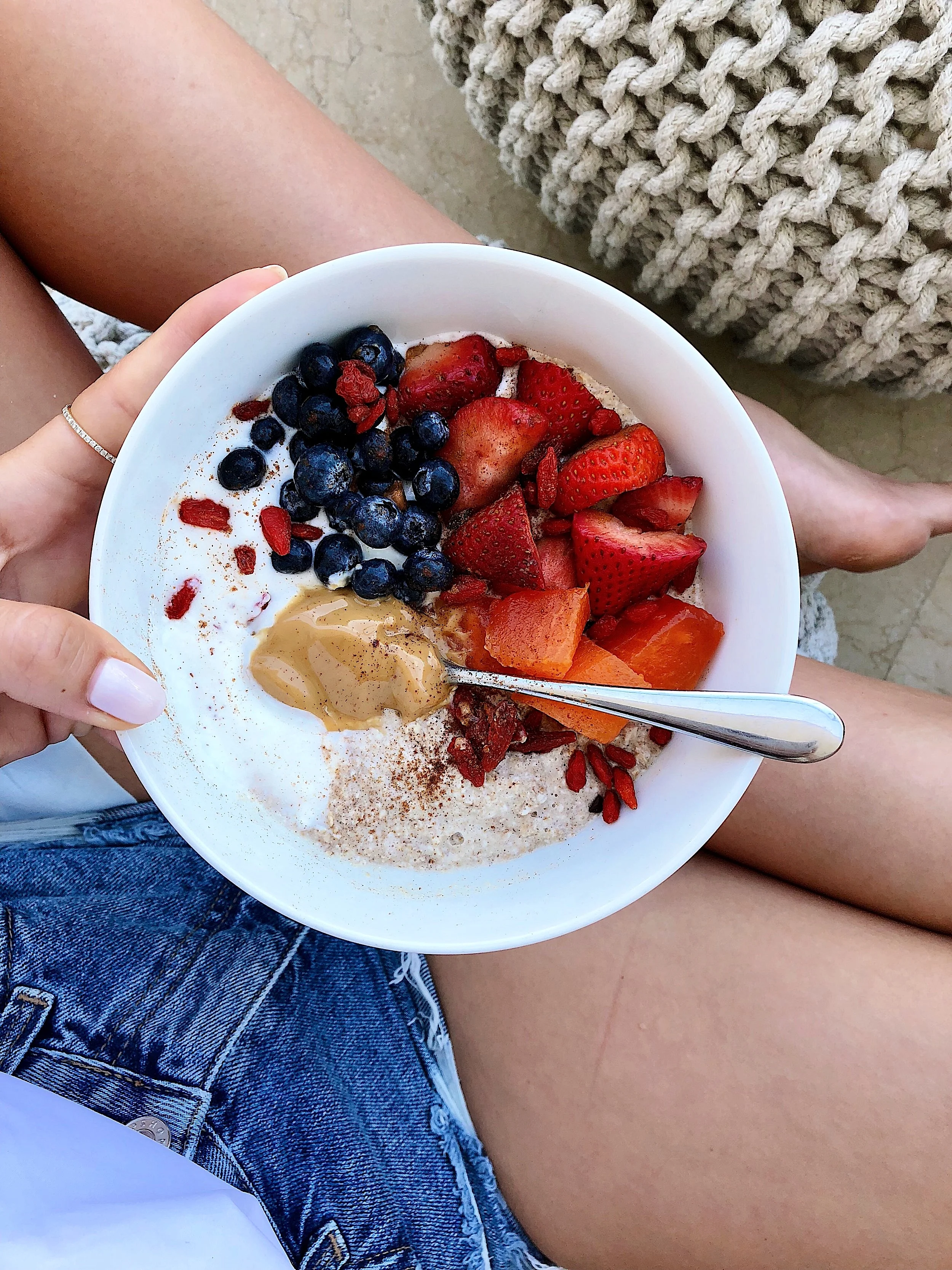 Cinnamon Banana Oatmeal