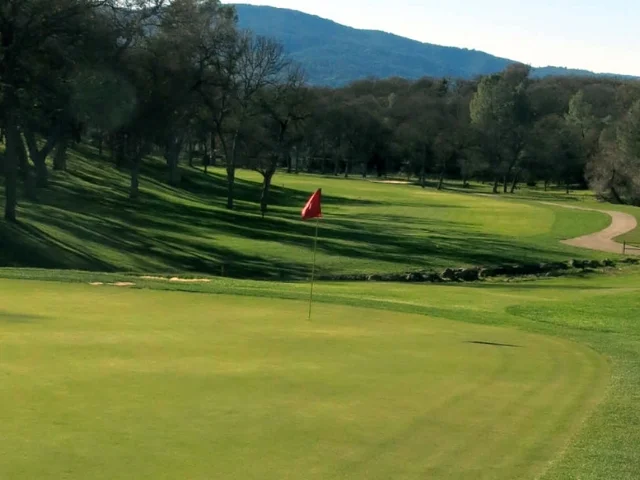 hidden valley lake golf course.jpg