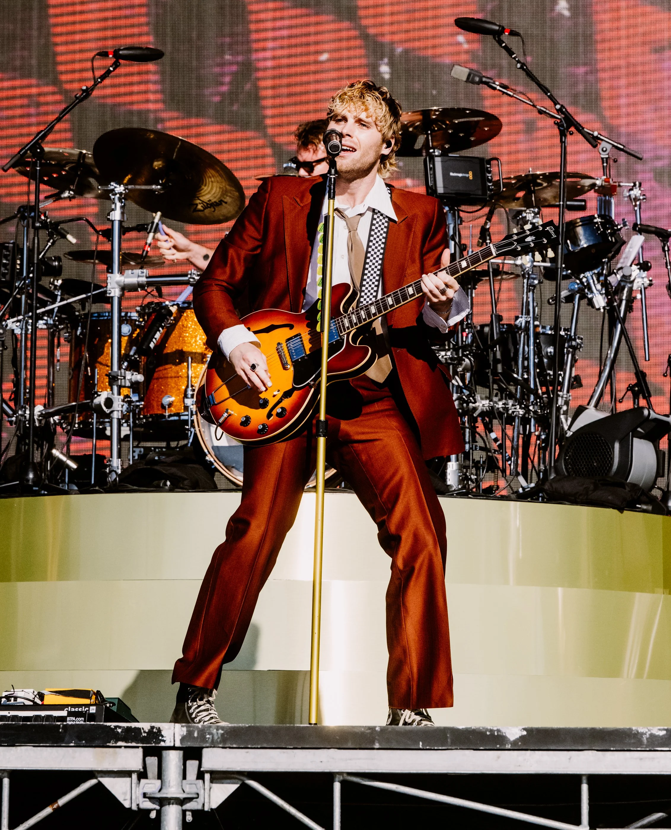 5 Seconds of Summer WWWYF23.jpg