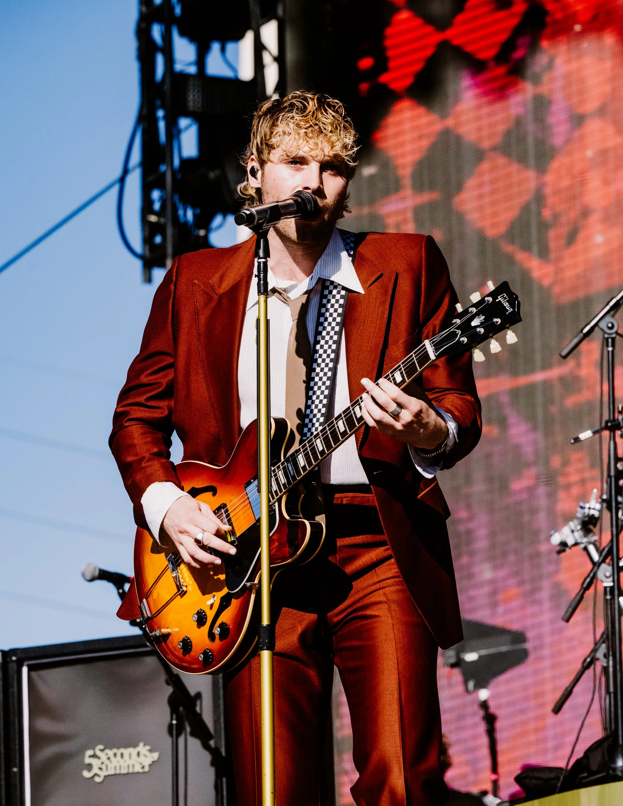 5 Seconds of Summer WWWYF23-3.jpg