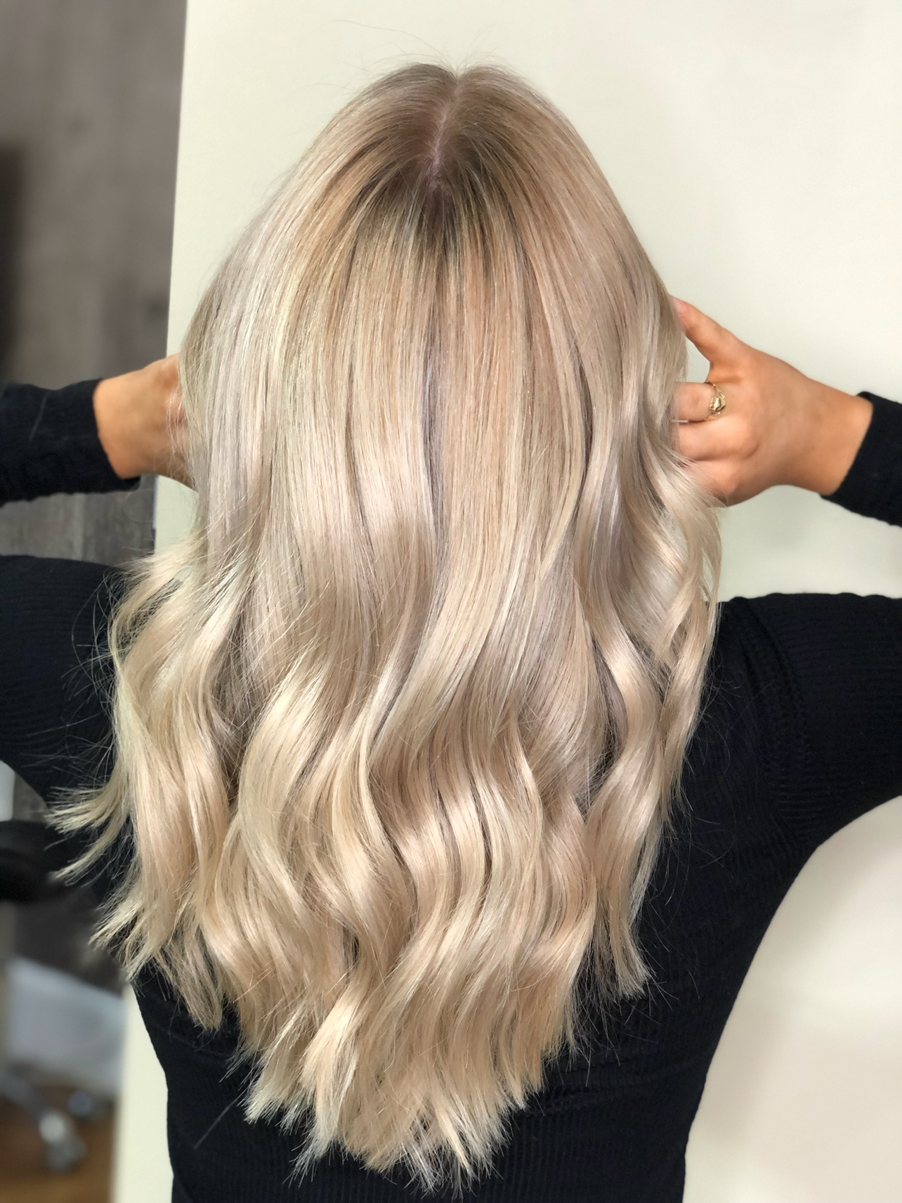 Cool dimensional blonde