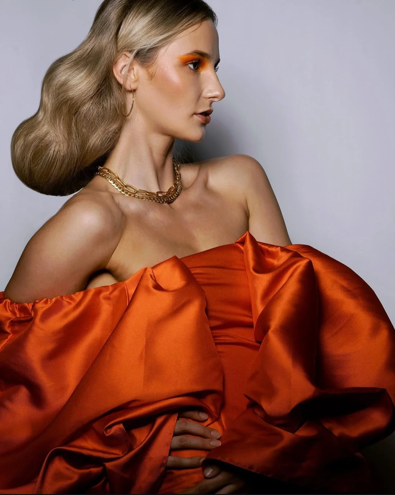 Editorial beauty waves by Kanika Styles