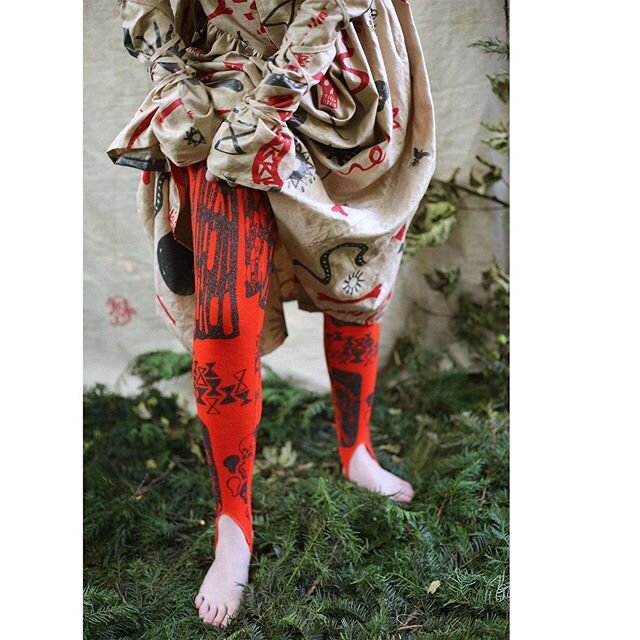 Flash of ankle. 
Model @artemisirvine 
Photography @cullan.photo 
#redressdesignaward #fashion #design #upcycle #screenprint #textile #print #witch #mementomori #garden #ecofashion #gothic #pagan