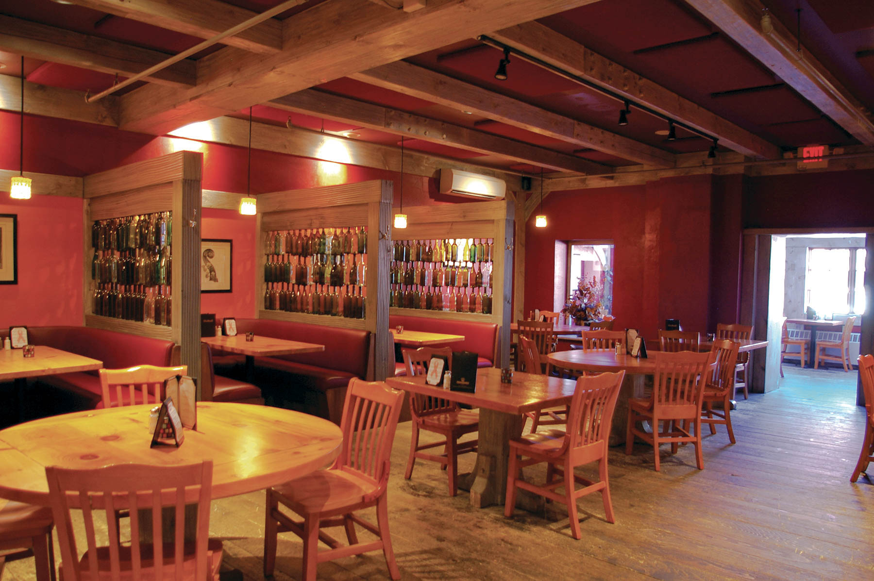 table24_interior1.jpg