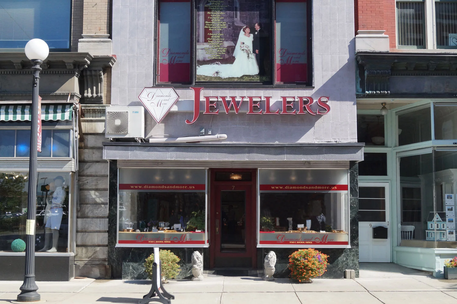 diamondsandmore_exterior.jpg