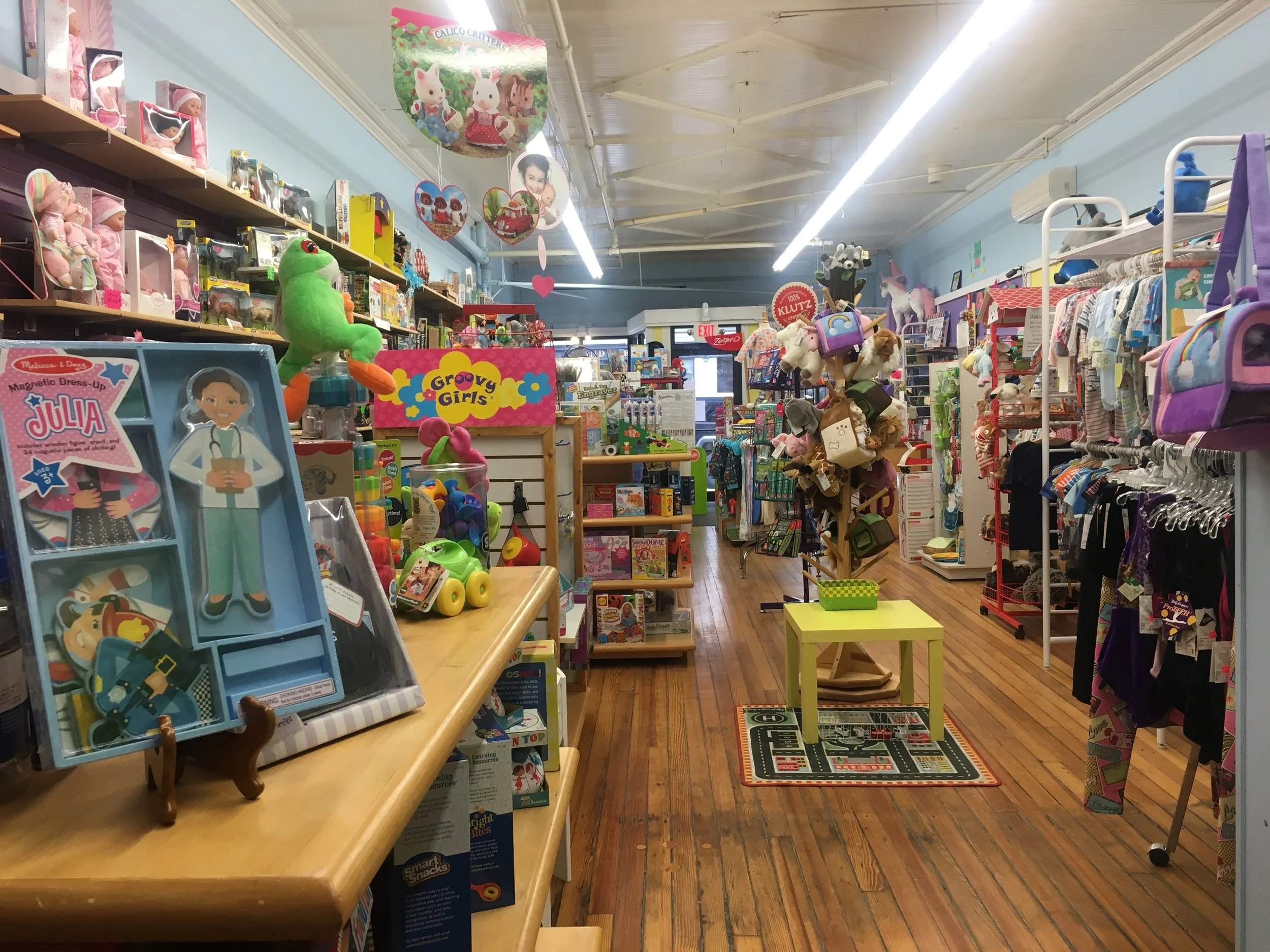 frogs_interior2.jpg