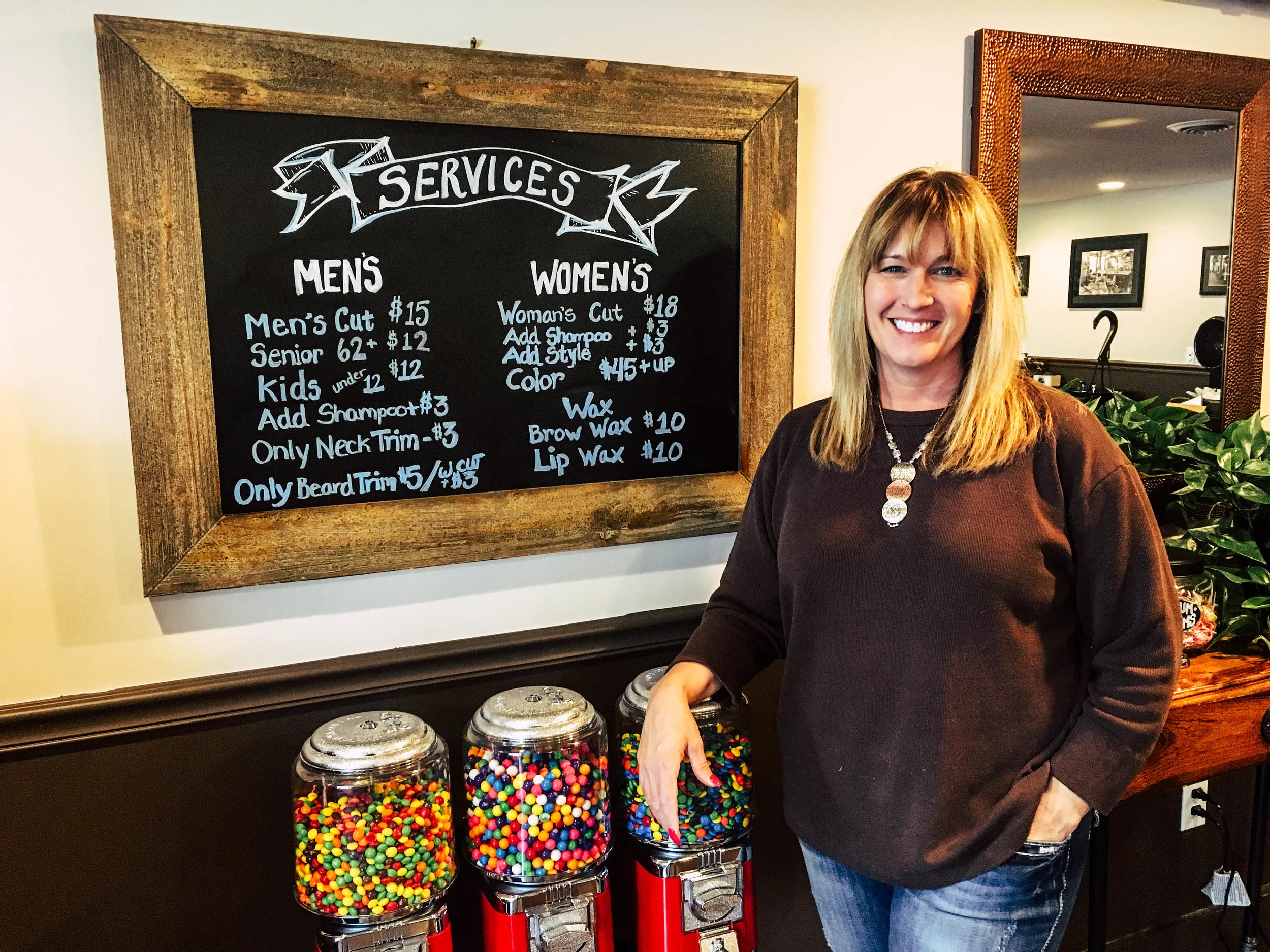 Lori LaPenna opened the Downtown Gentlemen's Salon at 32 Merchants Row in March.