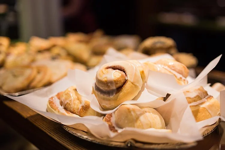bakery_cinnamonbuns.jpg