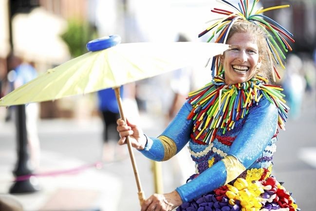 Performing artist Linda Peck will provide entertainment throughout the day with juggling, balloon animals and more. Photo credit: The Berkshire Eagle