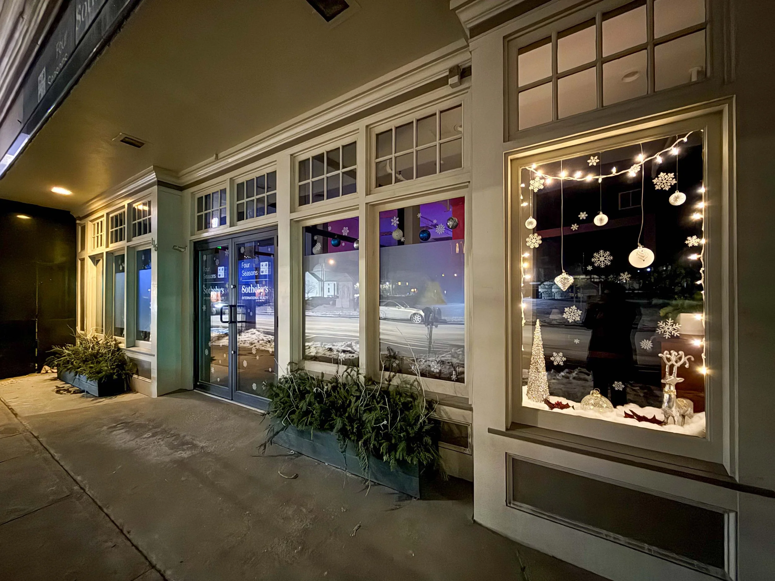 Four Seasons Sotheby's International Realty, 116 West Street