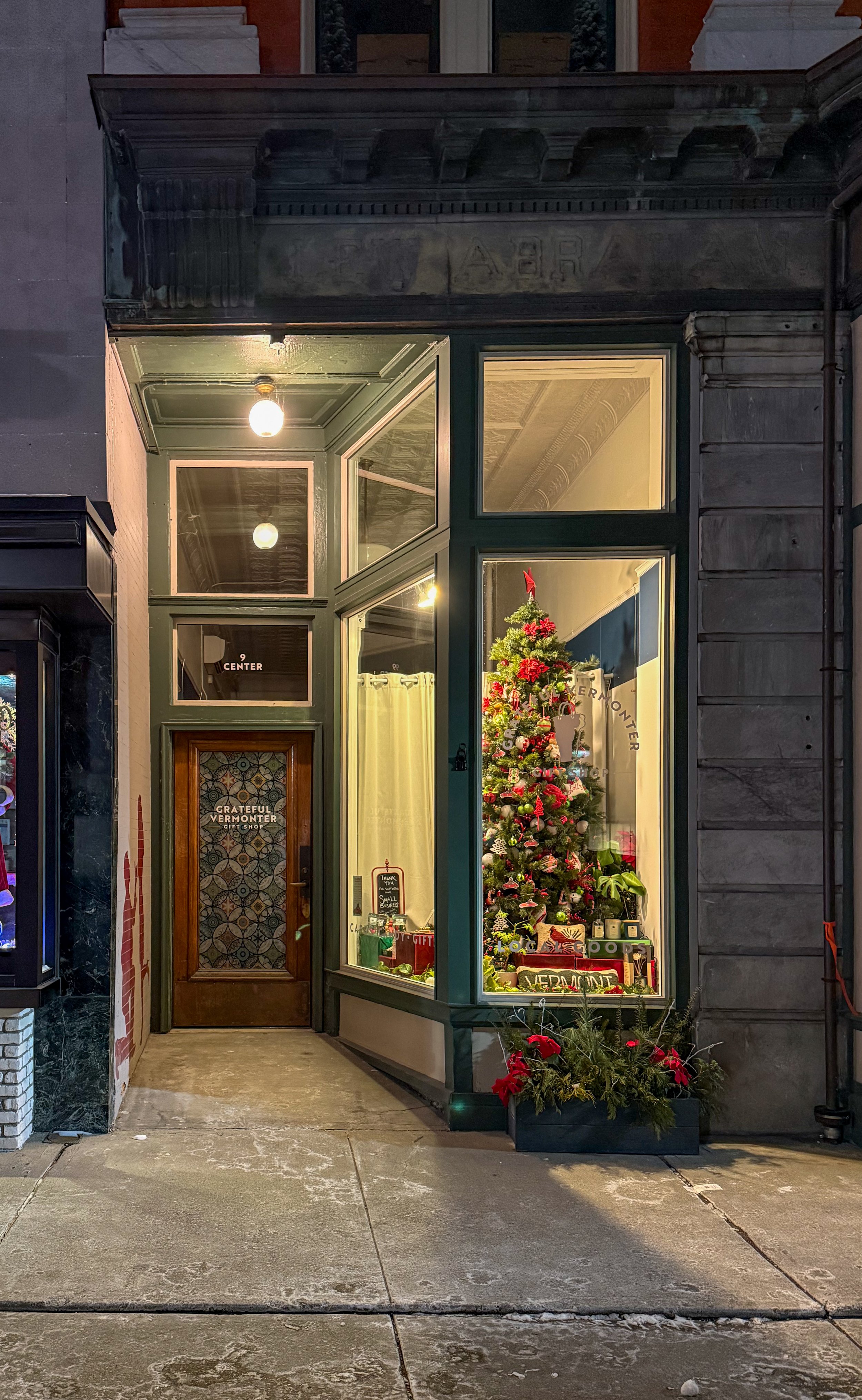 Grateful Vermonter Gift Shop, 9 Center Street