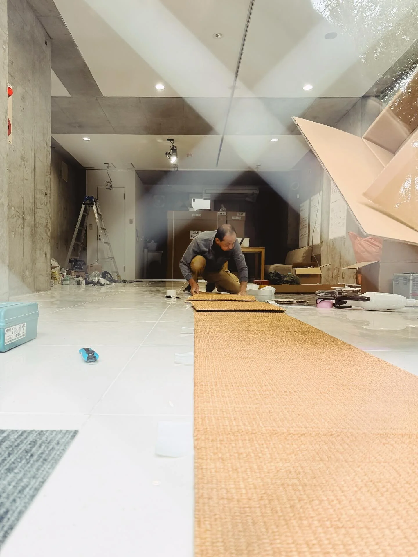 Currently making something pretty special. 
We&rsquo;ll announce it properly in a few days, but until then here is a guy laying the carpet.