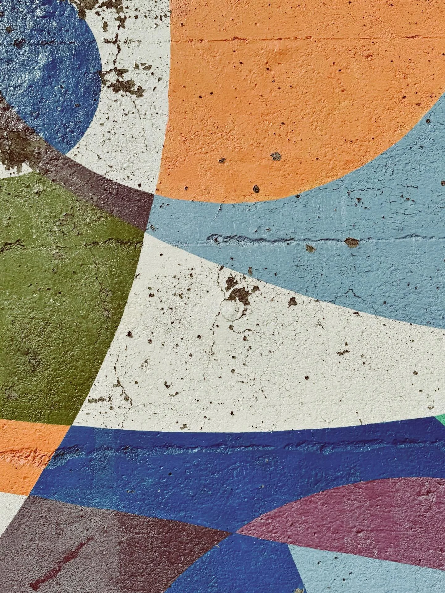 Give us texture, cracks and imperfections, paint re-colored by weather, flaws, messiness and some crunchy roughness.
Let time do its thing. Let days, hours and years do their work and when you walk past a wall like this make sure you appreciate the l