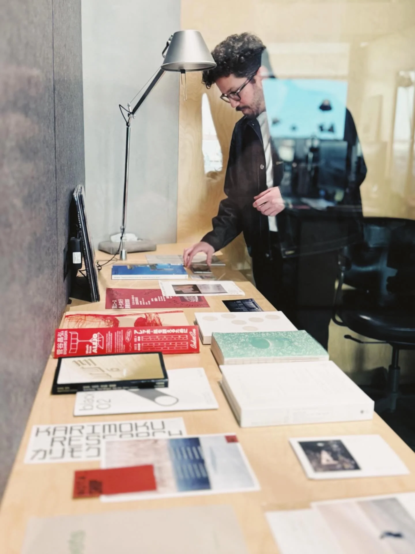 Back from the Japan Outpost bearing cool Japanese design stuff aka things that light up our design brains aka inspiration. We will eat it all (with our brains)