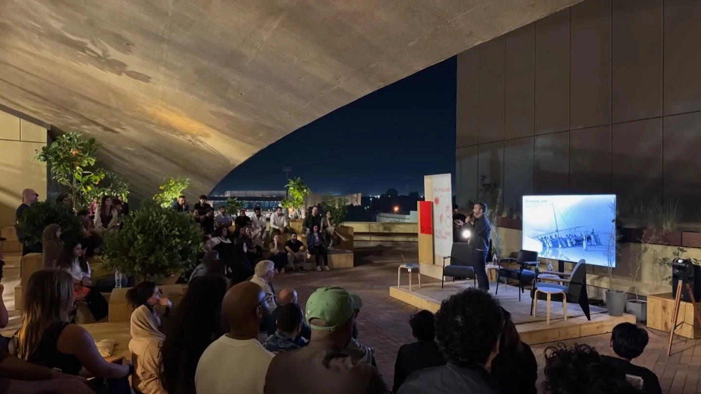 Our current situation a few hours ago. Things are always better together, it&rsquo;s true for design and true for life.
Hashtag Final Draft.