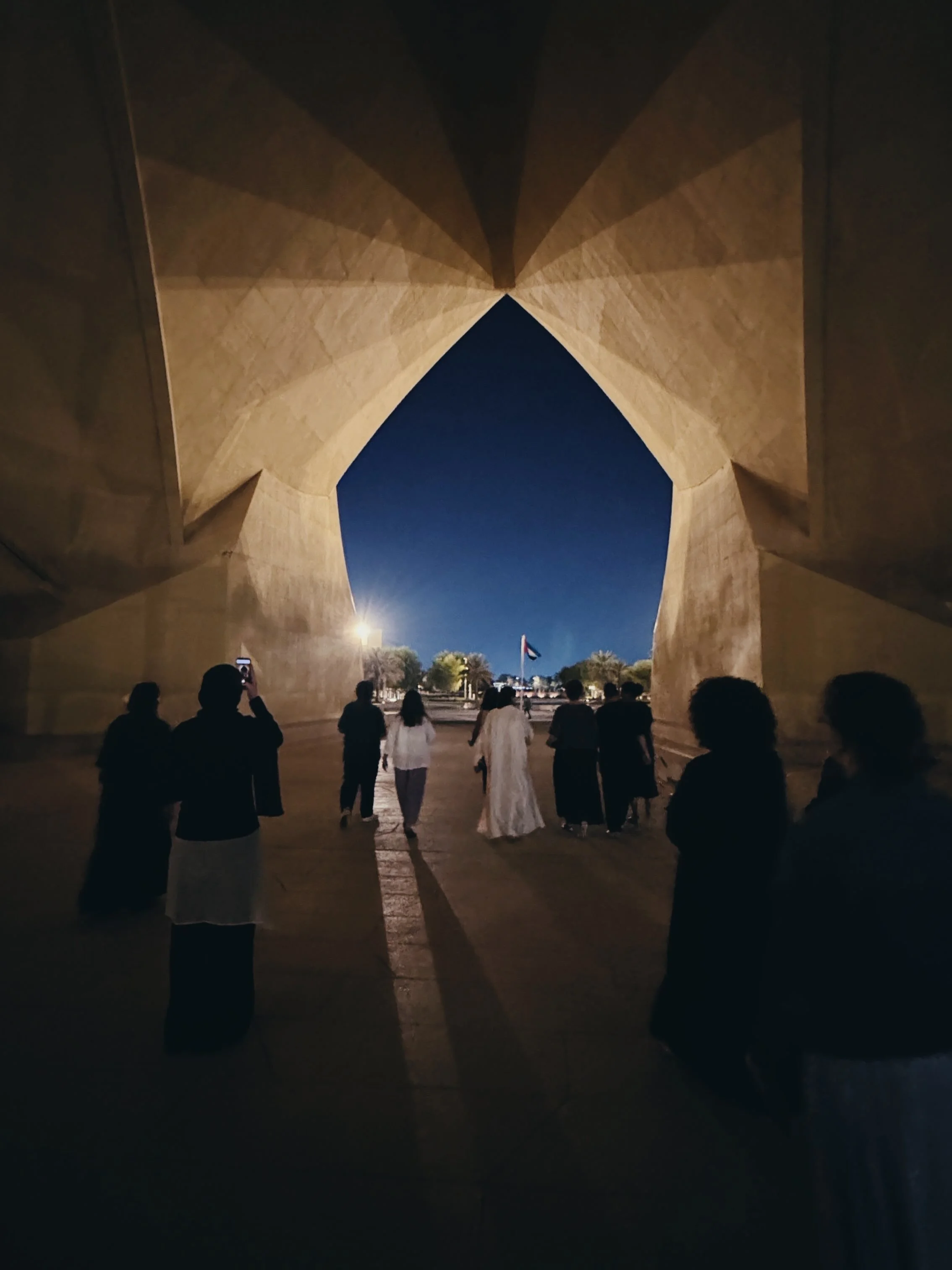 Last night was SO GOOD and our design hearts are happy.
Not only did we get to walk @erth.uae and hear the architectural gold behind the building (thank you Margaux!), but we also had a very special guest in Sophie Taillibert, the daughter of the lat