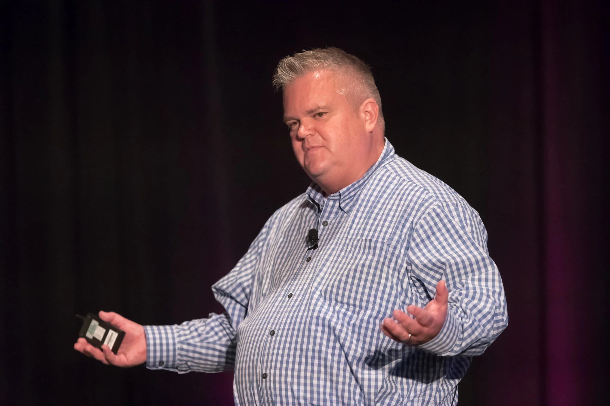 Maple Leaf Foods - Report on Commercial Frozen/Sliced Meats IndustryPresented By:&nbsp;Chris Comeau - Category &amp; Custmr.&nbsp;Insights