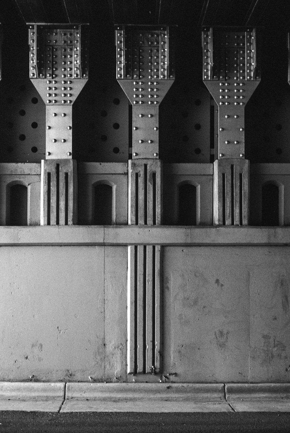 R1-08099-0032.jpg