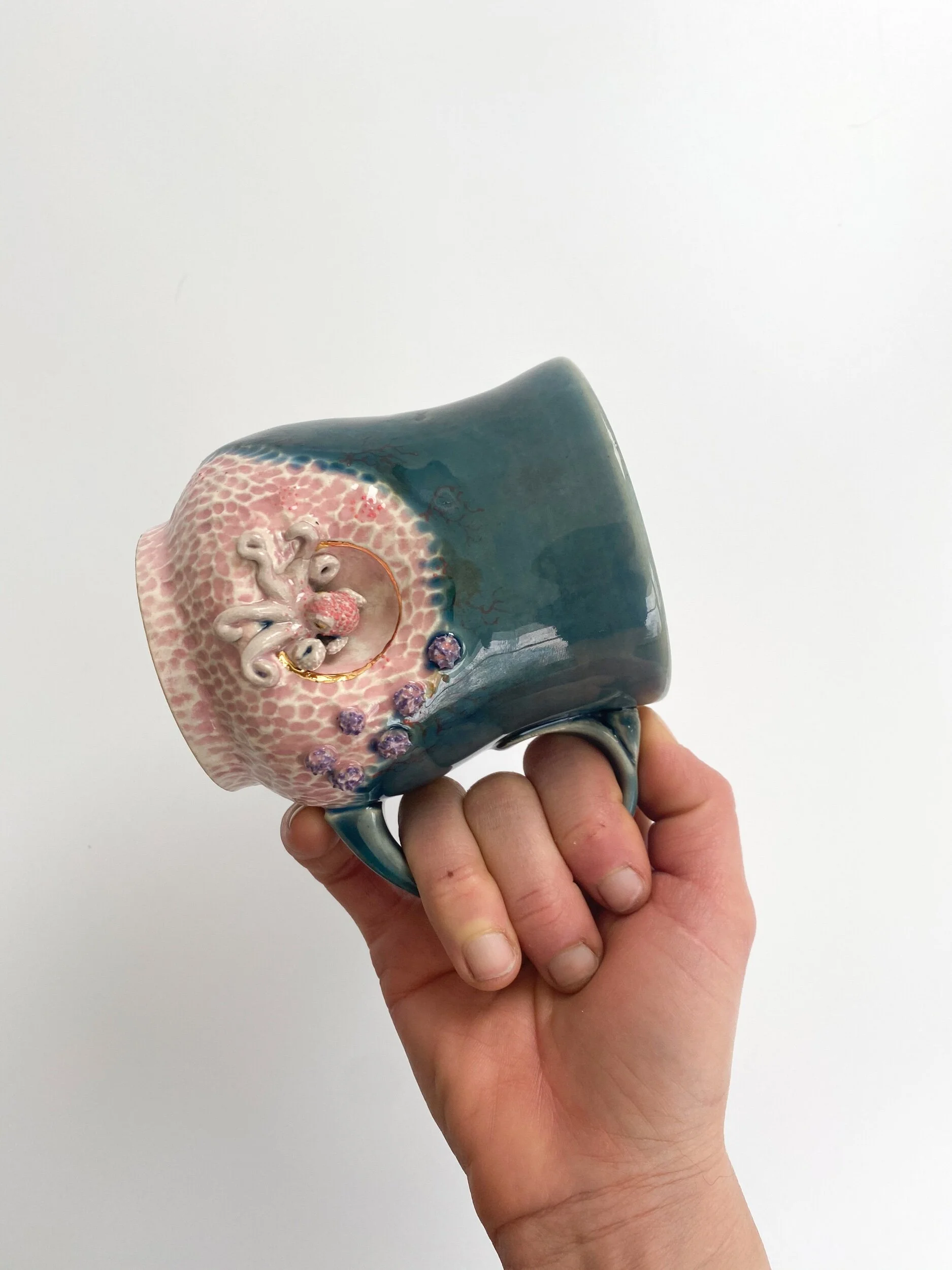 2B5317A9-5E24-4EAE-8FFD-04D58ECCC8FB