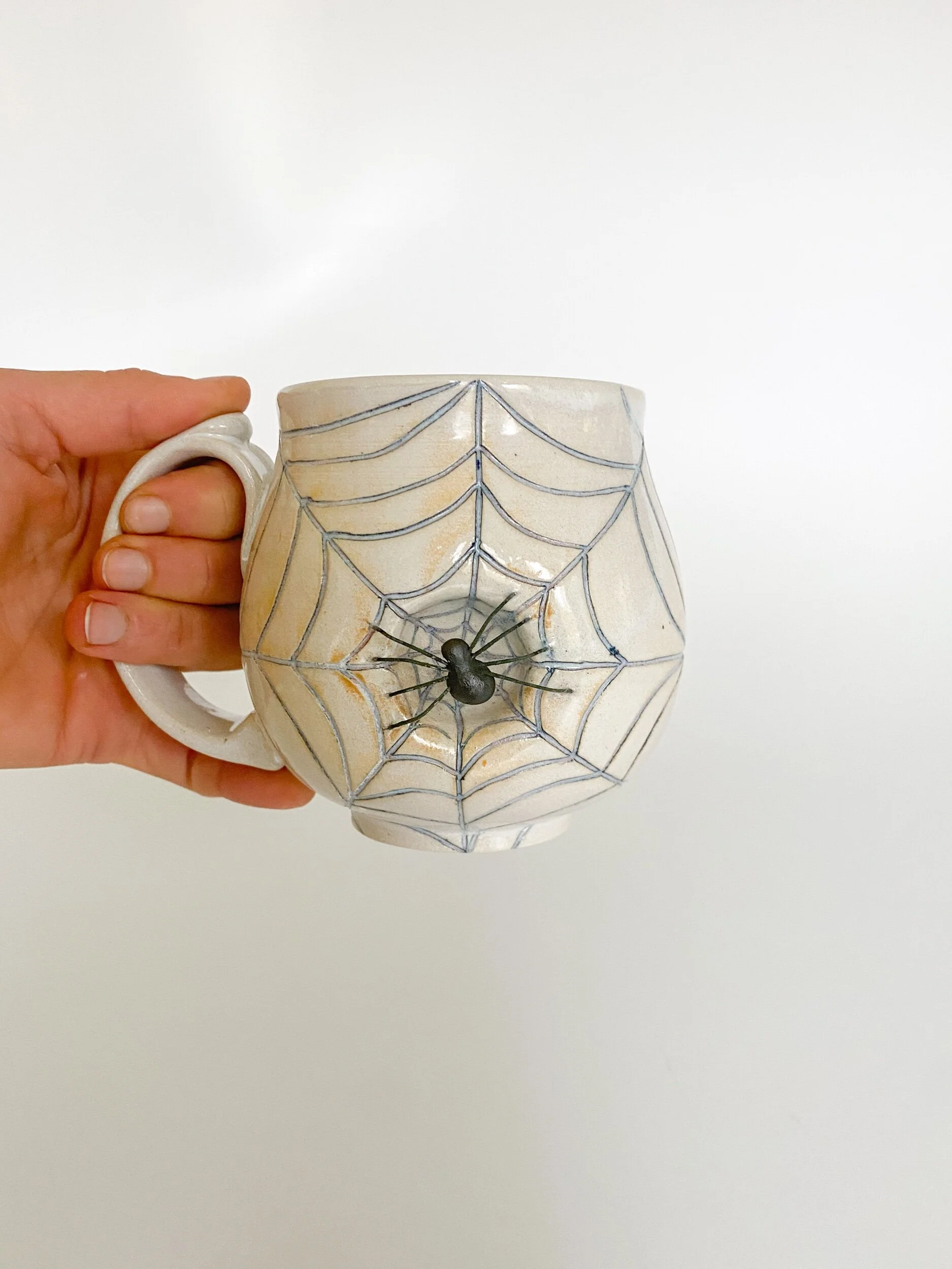 AAF02B1F-2B21-4D9E-8DB8-3625E60772C7