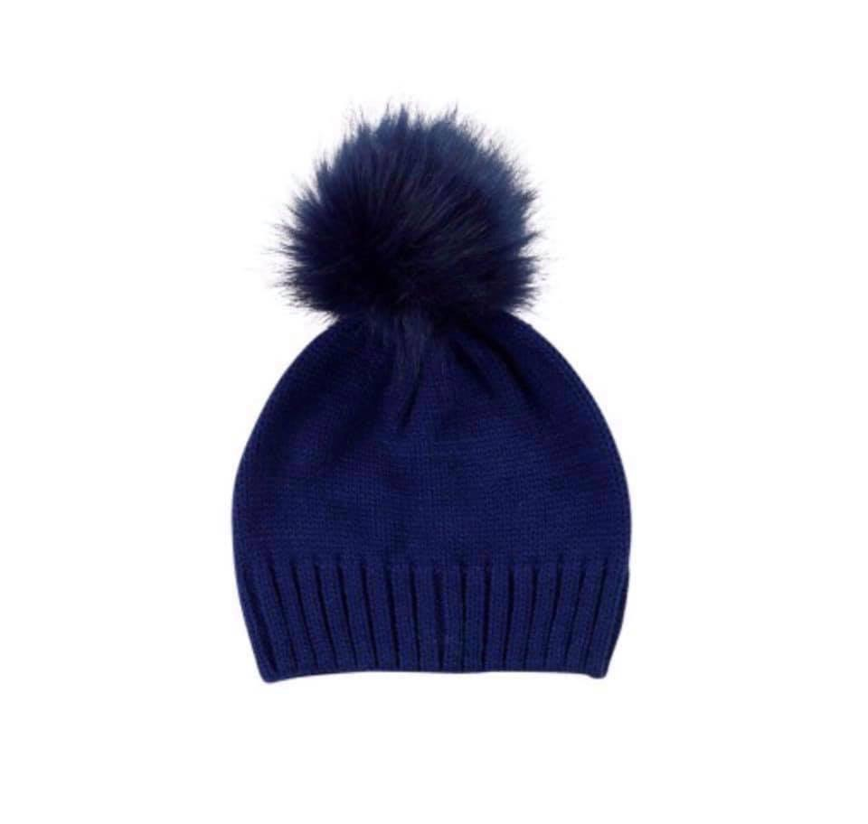 pompom hat navy.png