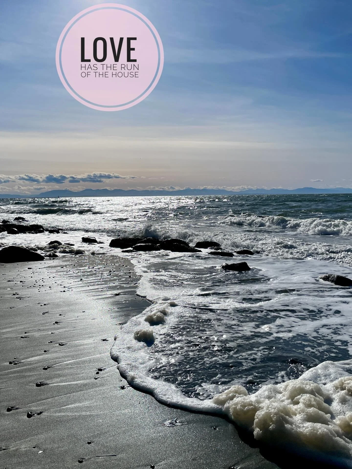 💗Love has the run of the house💗

#love 
#lovehastherunofthehouse 
#chooselove 

😘💕