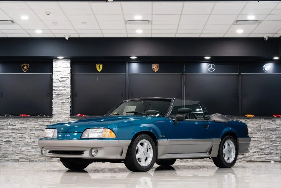 For Sale: 1993 Ford Mustang GT Convertible (Reef Blue/silver, 5.0L V8, 5-speed manual, 454 miles)