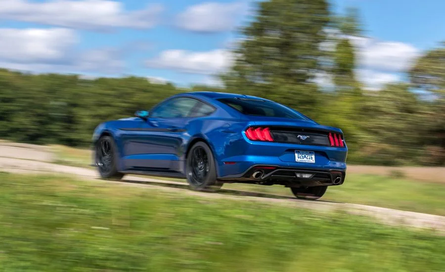2018-ford-mustang-ecoboost-automatic.jpg