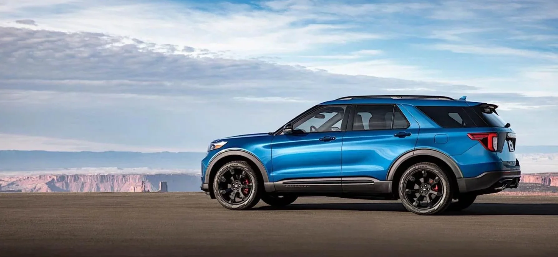 2020-ford-explorer-st.jpg