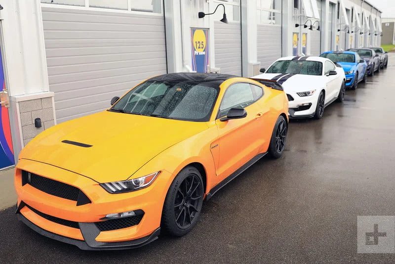 2019-ford-mustang-shelby-gt350-digital-trends.jpg