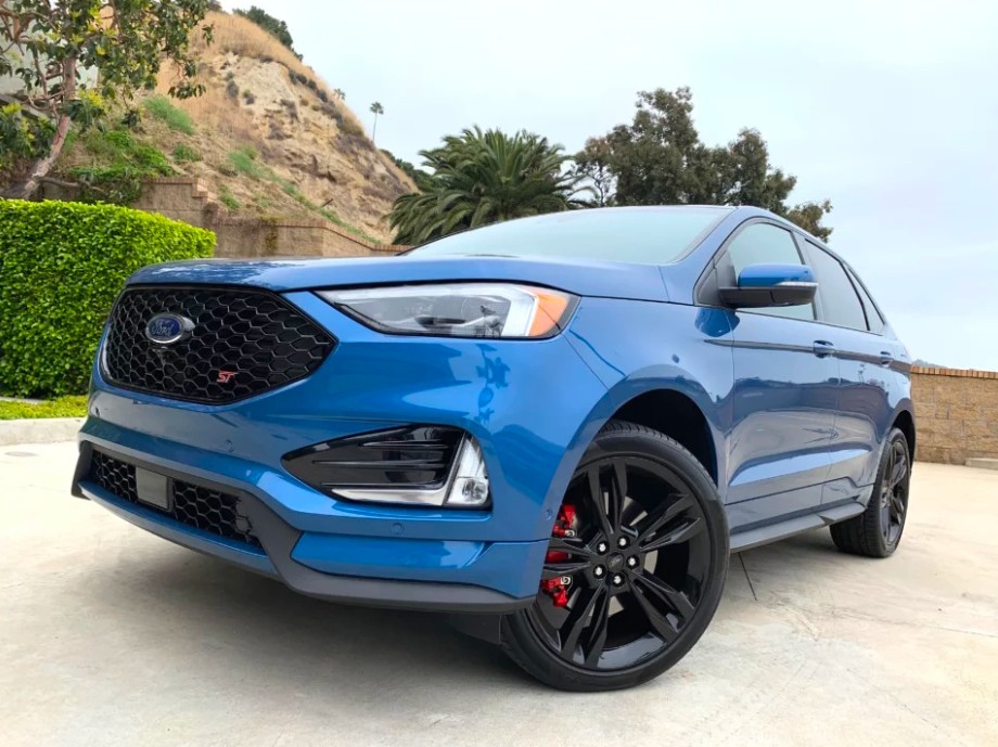 2019-ford-edge-st-fast-getaway.jpg