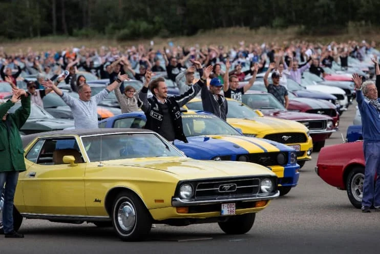Ford Sets New World Record For Largest Mustang Parade