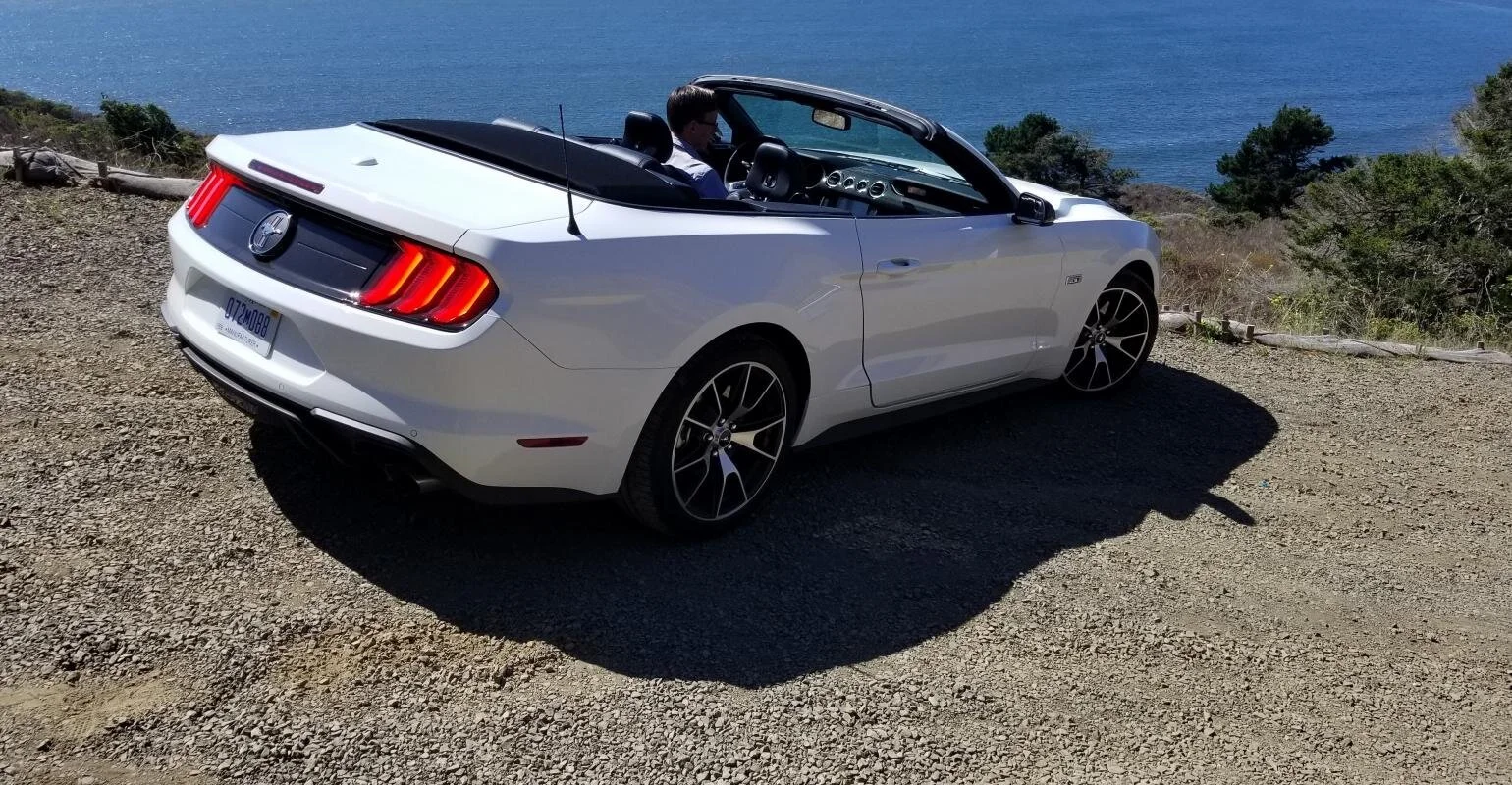 2020-ford-mustang-ecoboost-convertible-tom-murphy-wardsauto.jpg
