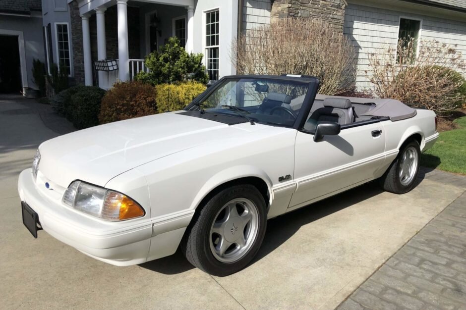 For Sale: 1993 Ford Mustang LX 5.0 Convertible (Vibrant White, 5.0L V8, 4-speed auto, 33K miles)