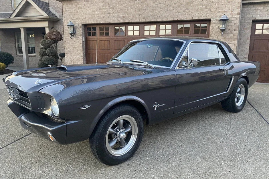 For Sale: 1965 Ford Mustang Coupe (modified, Dark Shadow Gray, 5.0L V8, 3-speed auto)
