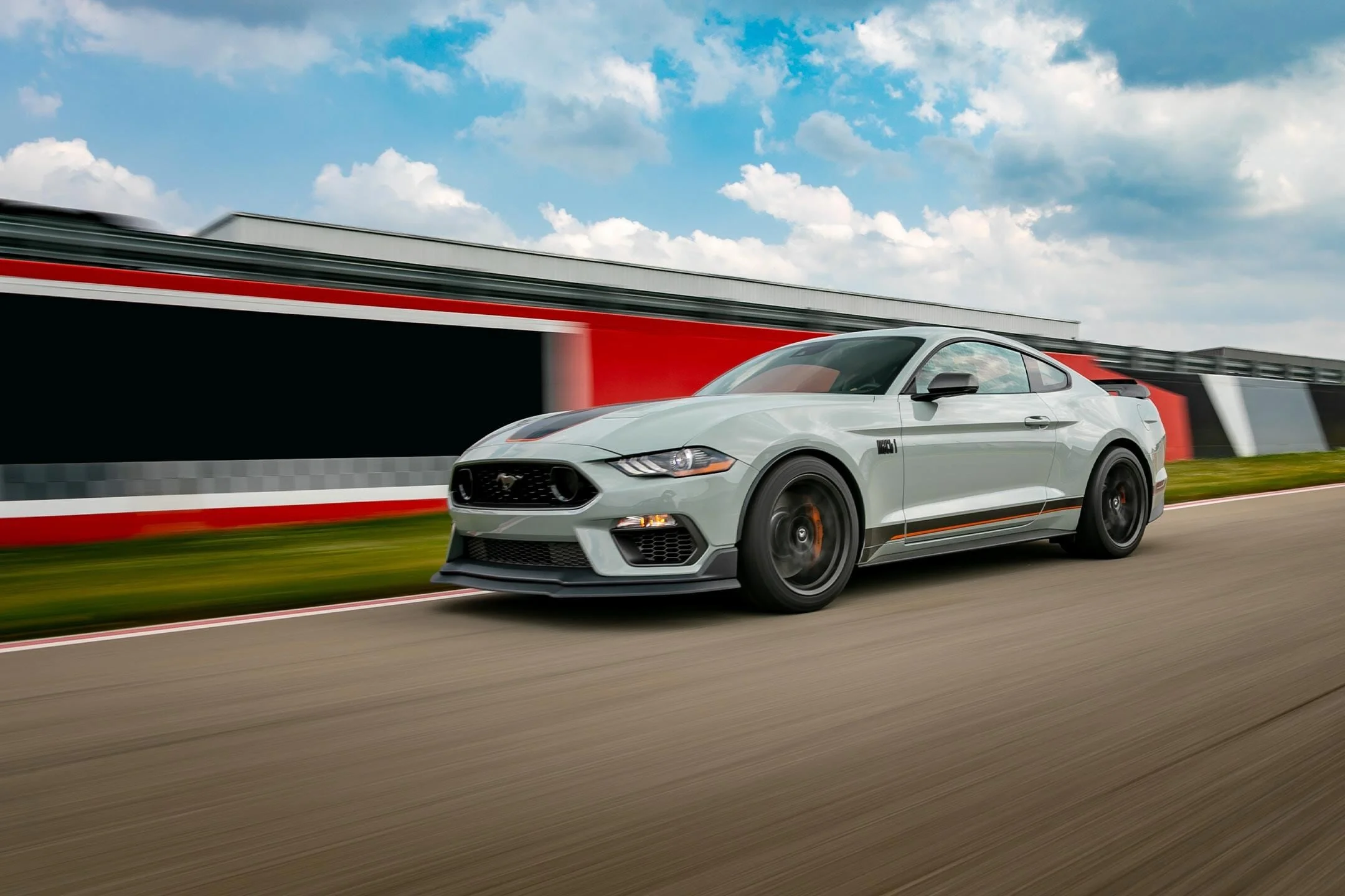 2021 Ford Mustang Mach 1 First Drive: Thunder Macher! (MotorTrend)