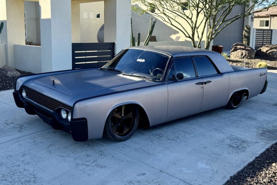 For Sale: 1961 Lincoln Continental Sedan (gray, modified, 460ci V8, 3-speed auto)