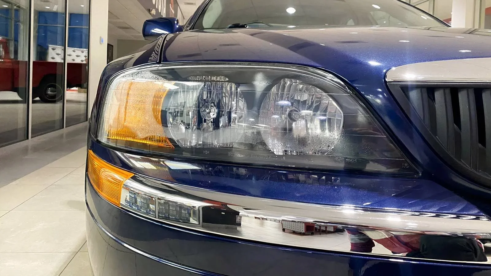 Which 2000s Luxury Lincoln Sedan Was Available With A Stick Shift?