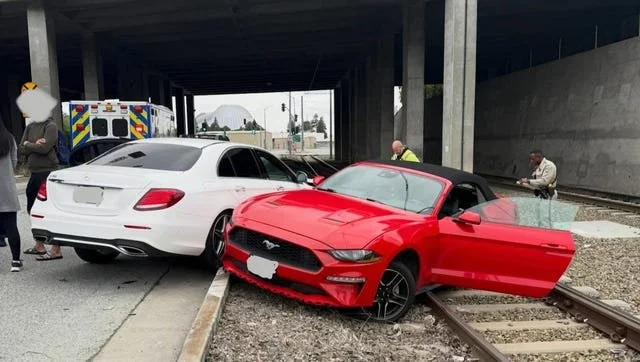 120-MPH Ford Mustang Chase Ends in Crash Onto Railroad Tracks, Driver Blames Being Late for Work