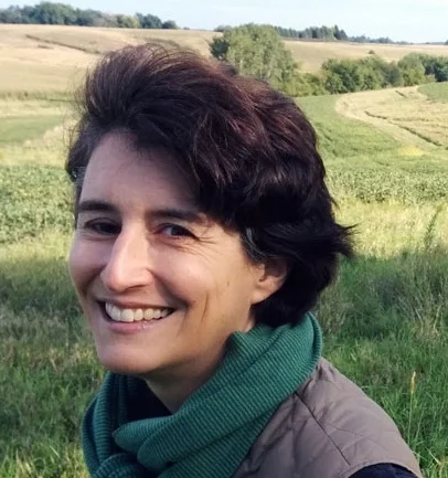 Sarah Prineas Headshot.jpg